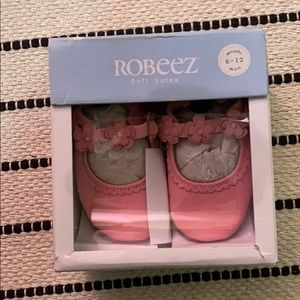 Robeez pink shoes BRAND NEW